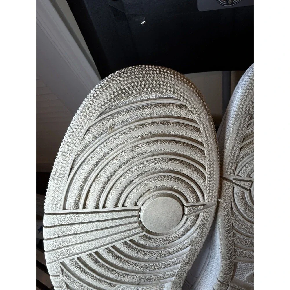 Air Jordan 1 Low Triple White Men’s Size 11 553558-136 2022 Clean No Box